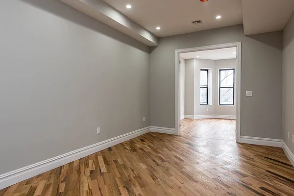 Rented by Nooklyn NYC LLC | media 14