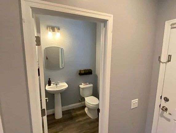 5th image of 9048 Castledowns St