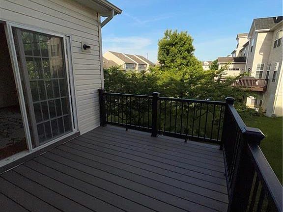 4th image of 5527 Spring Ridge Dr W