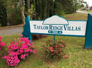 7560 Taylor Rd APT 28, Riverdale, GA