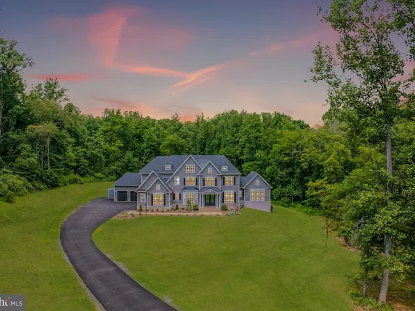 19016 Bridle Branch Ln, Purcellville, VA 20132