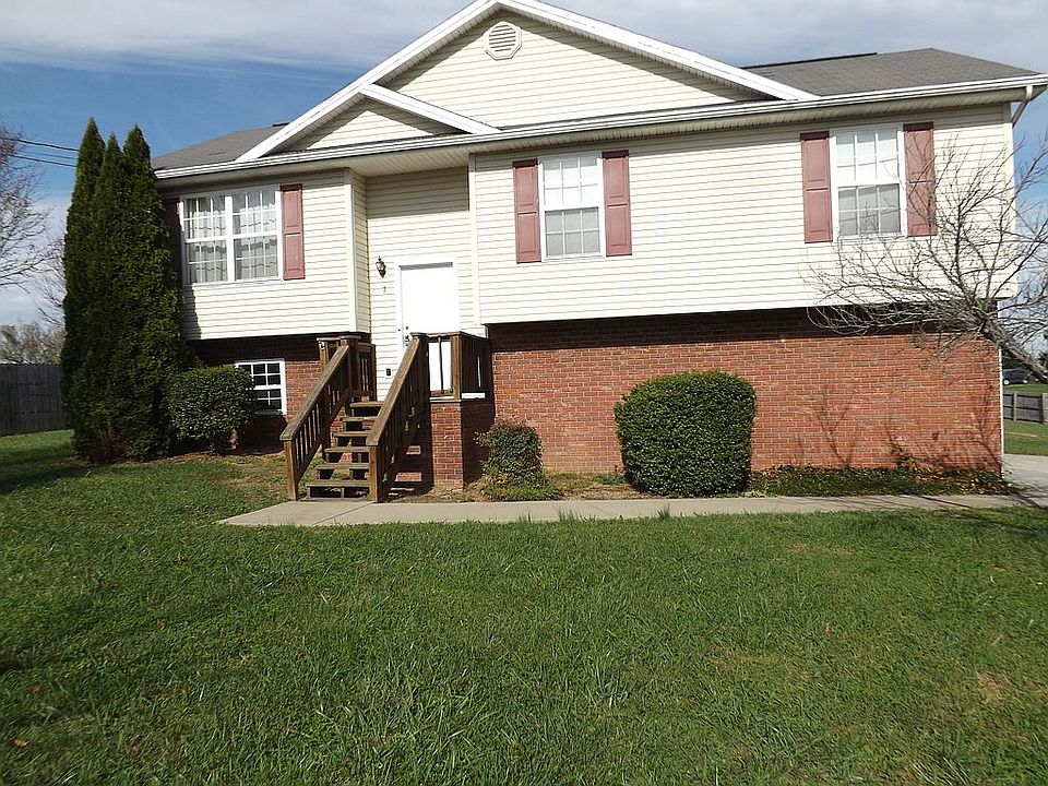 1st image of 7 Cantrell Ct