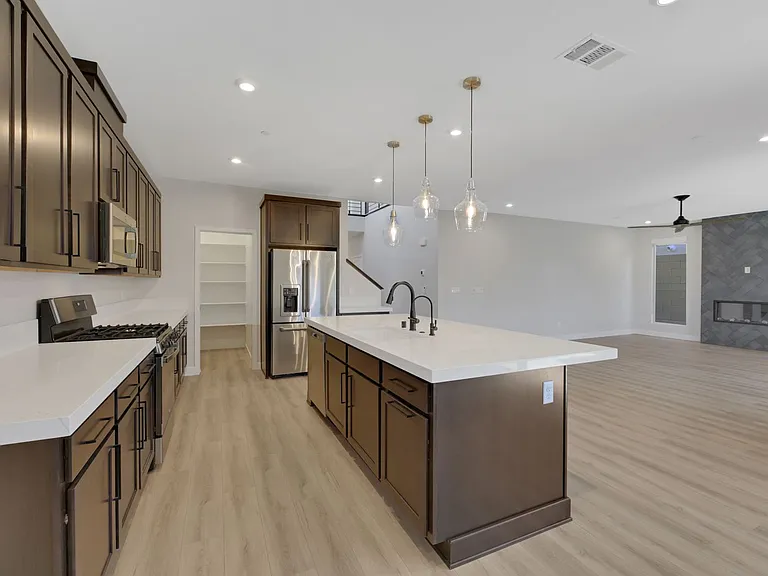 2611 Chance Canyon St — Photo 7
