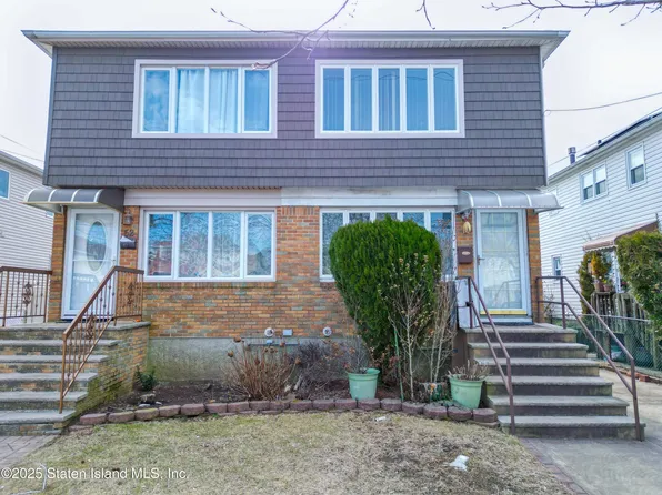 50 Slater Blvd, Staten Island, NY 10305