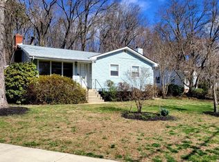 2 Empire Pl, Greenbelt, MD 20770