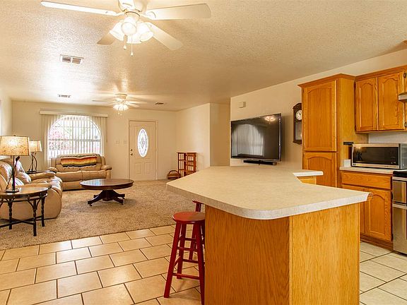 4th image of 690 N Bingham Ave APT J