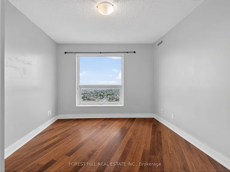 135 Village Green Sq #3125 — Photo 16