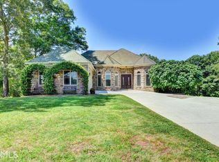 1008 Country Ln, Loganville, GA 30052