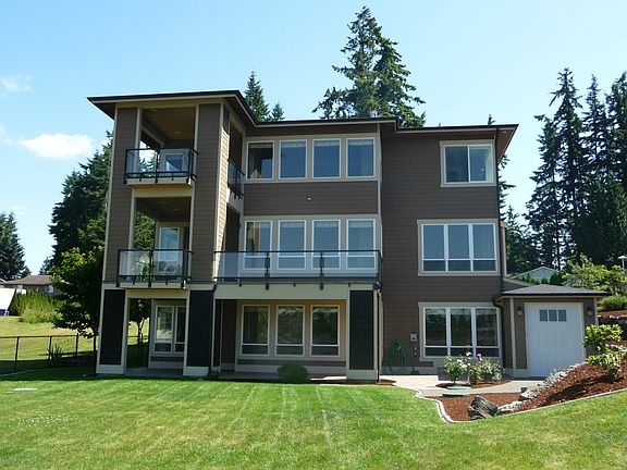 2nd image of 4731 Lakeridge Dr E