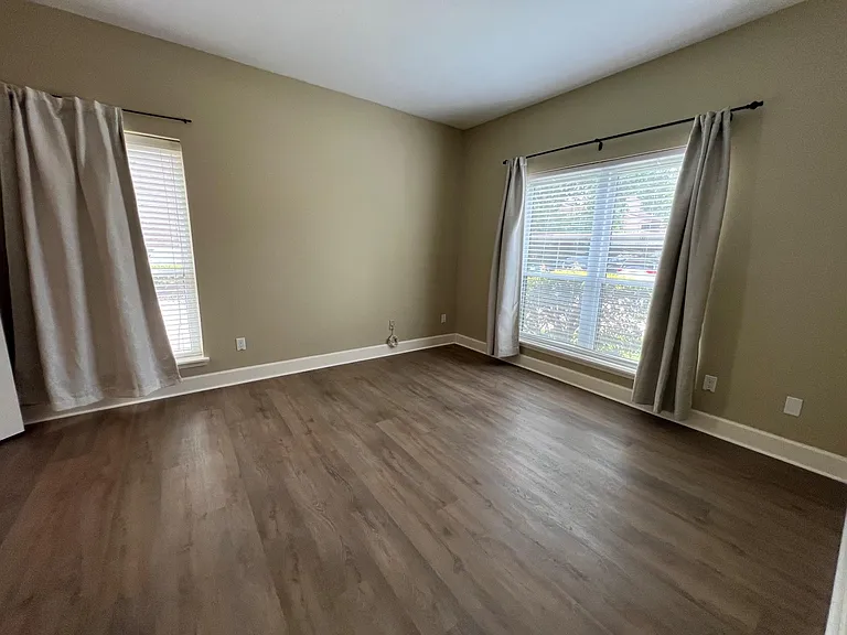 2025 Augusta Dr #807 — Photo 11