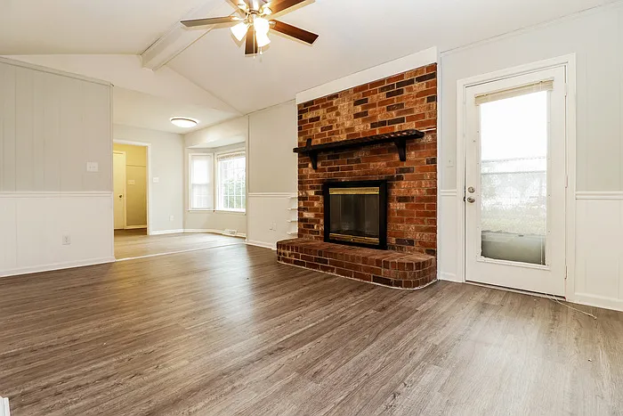 212 Woodward Blvd — Photo 3
