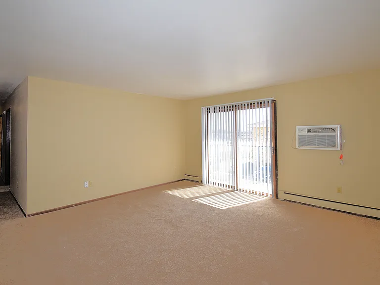 7032 W Fond Du Lac Ave #104 — Photo 9