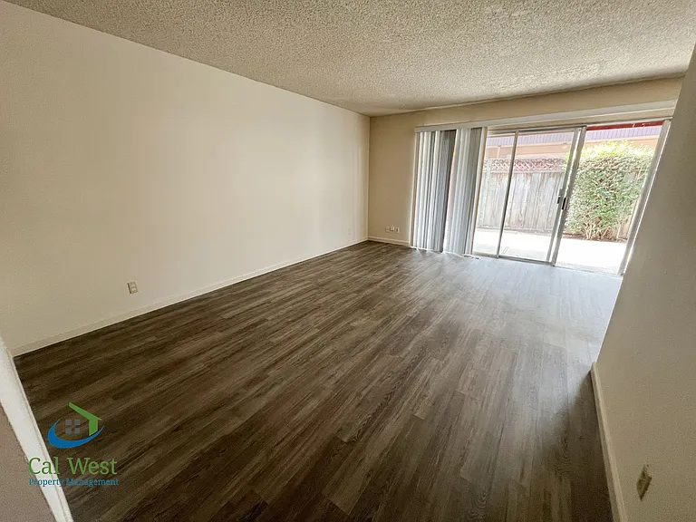 1621 Maurice Ln #2 — Photo 6