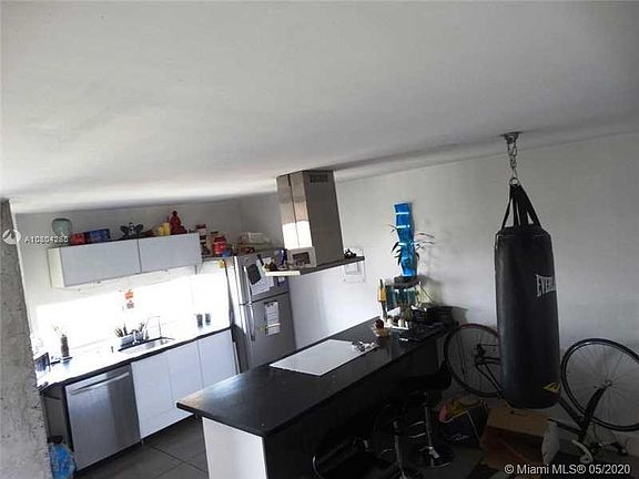 3rd image of 17021 N Bay Rd APT 1016
