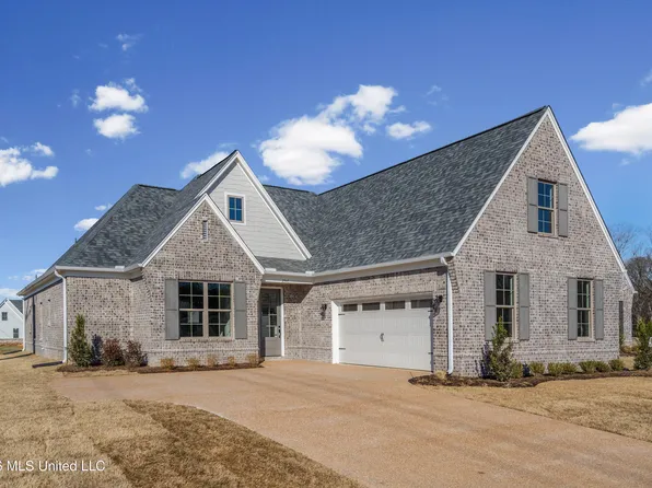 2945 Molly Cv, Nesbit, MS 38651