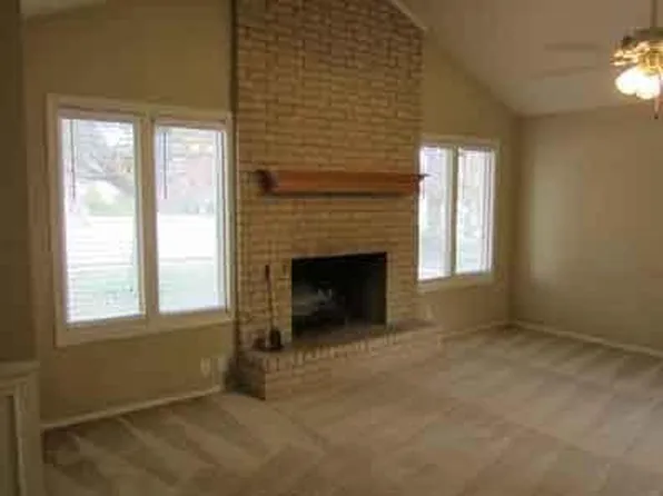 5207 84th St, Lubbock, TX 79424