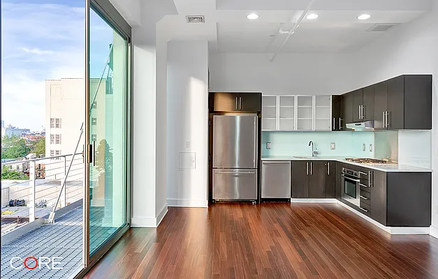 Rented by CORE | media 26