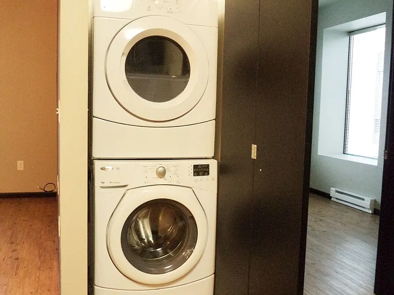 13 1st Ave SW #502 — Photo 8