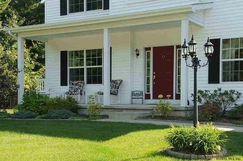 2nd image of 86 W Berry Way