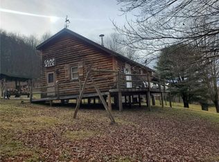 564 Cardinal Rd, Weedville, PA 15868