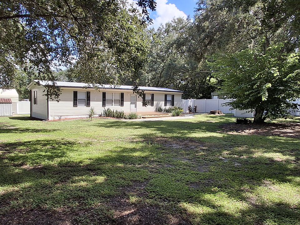 1st image of 21 Crescent Ridge Rd