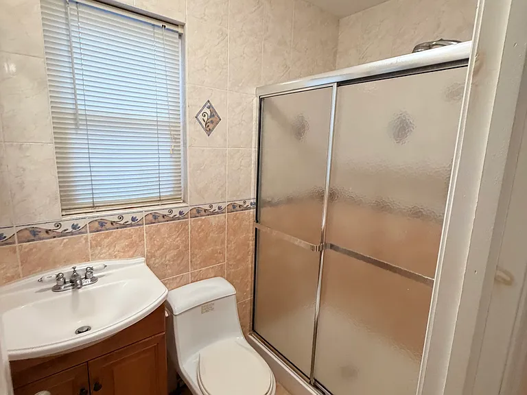 175-07 74th Ave #2 — Photo 5