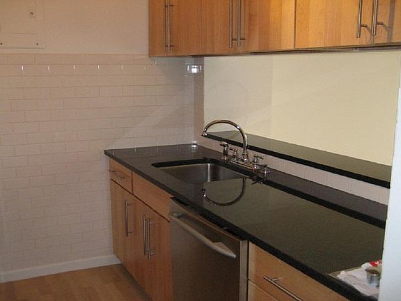 4th image of 130 W 79th St APT 11F