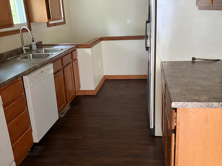 125 Harmony St — Photo 8