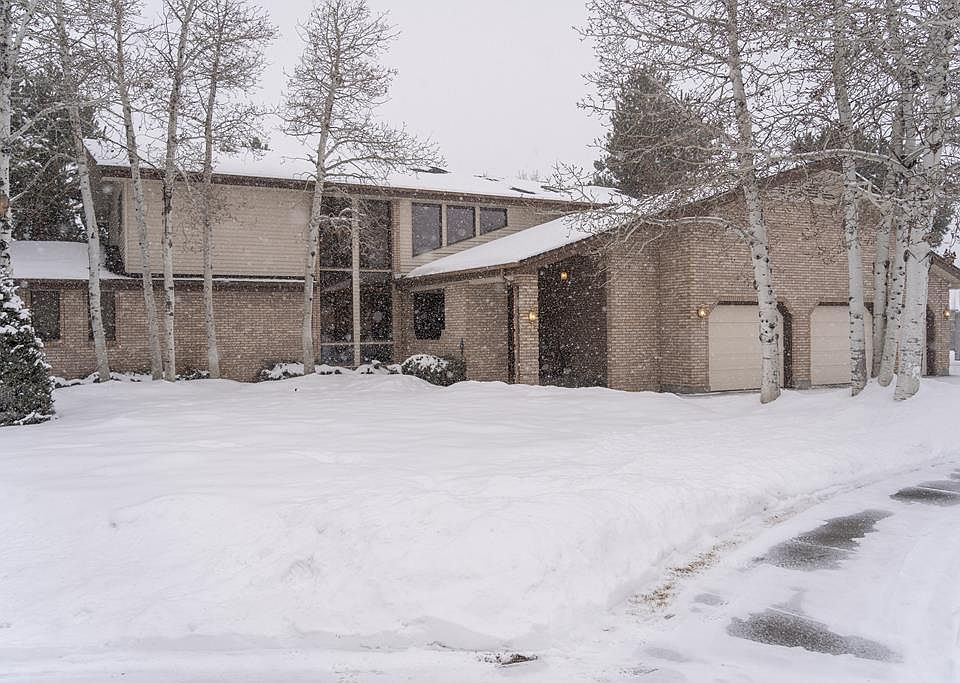 1st image of 3560 Handley Ave