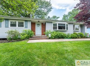 91 Livingston Ave, Edison, NJ 08820