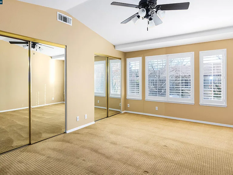135 Coralflower Ln — Photo 26