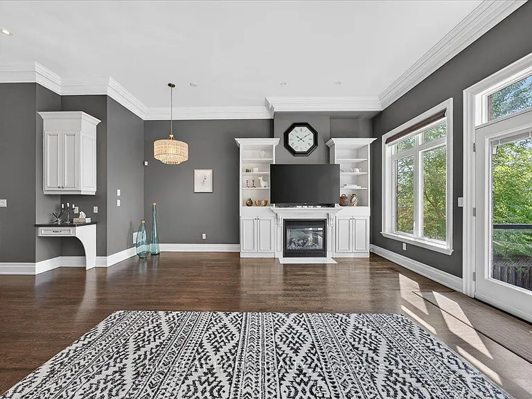 91B Evans Ave — Photo 12