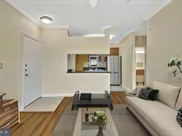 12144 Garden Grove Cir Unit 204, Fairfax, VA 22030