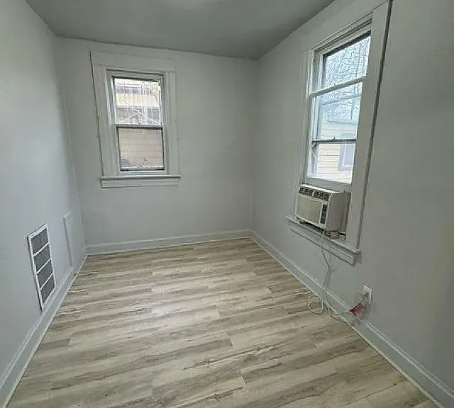 1014 Huffman St #1 — Photo 2