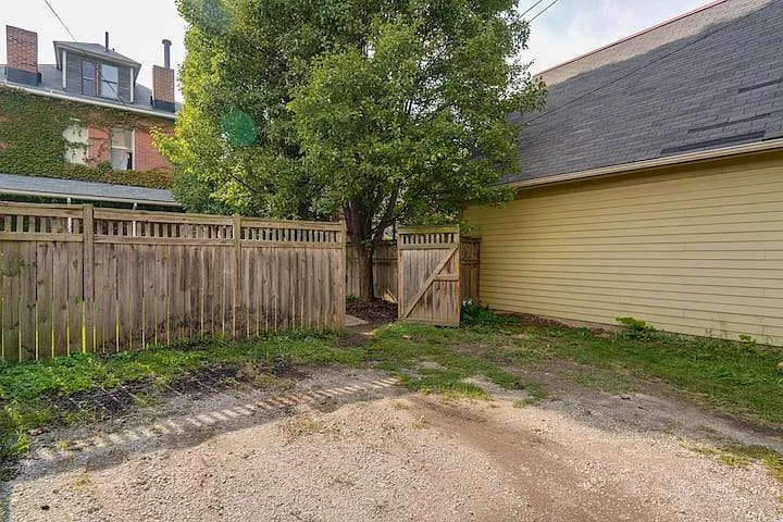 802 Hamlet St — Photo 22