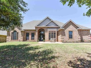 1802 Johnson Rd, Iowa Park, TX 76367