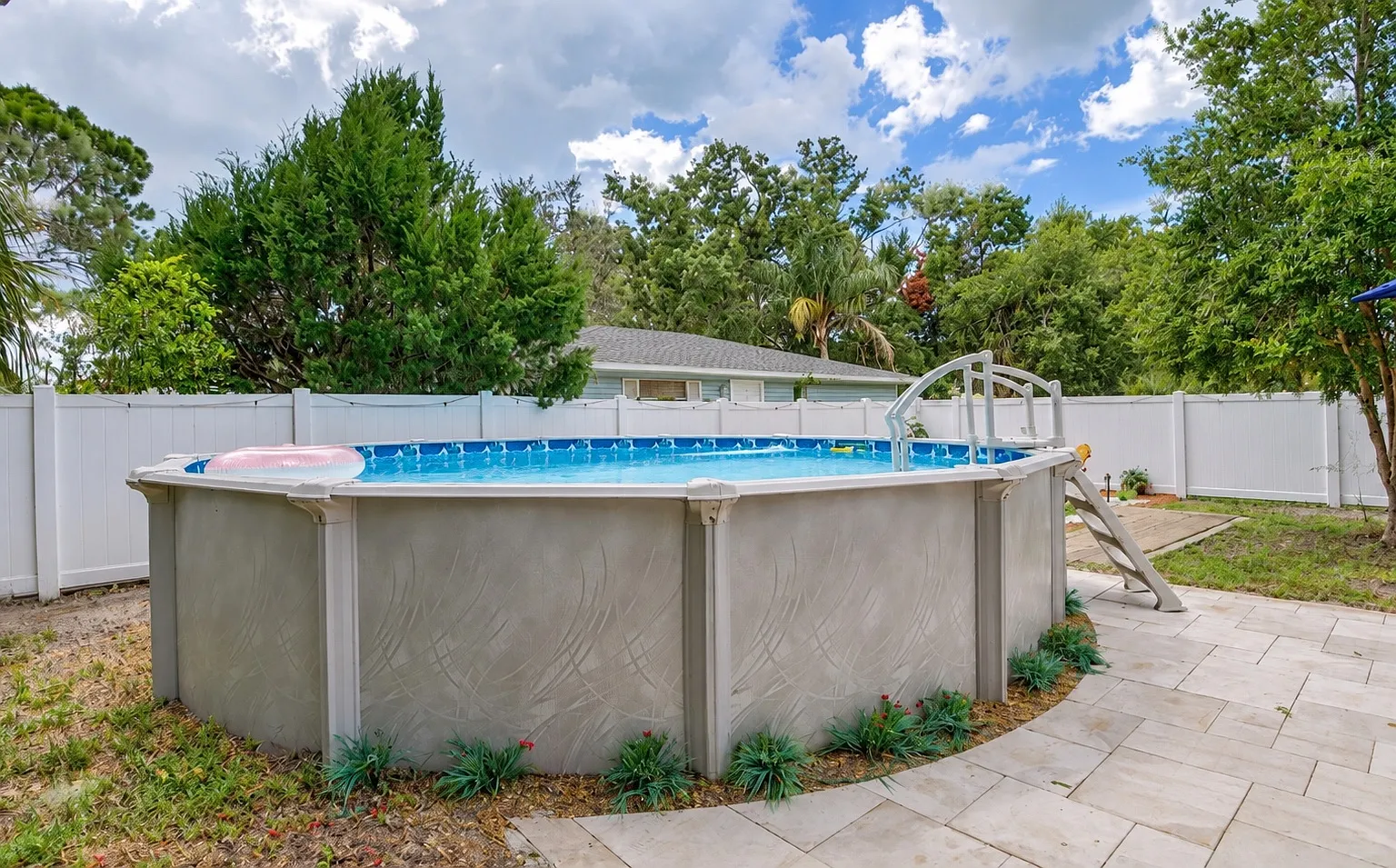 2 bed, 1009 sqft, $2,600 — Photo 3