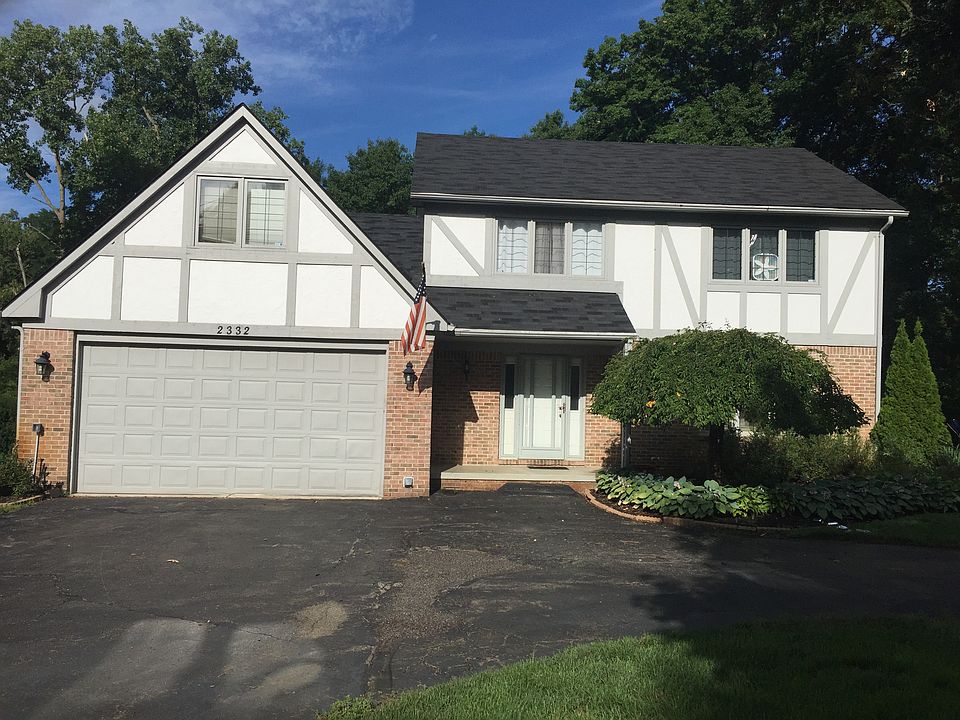 2nd image of 2332 Hiller Rd