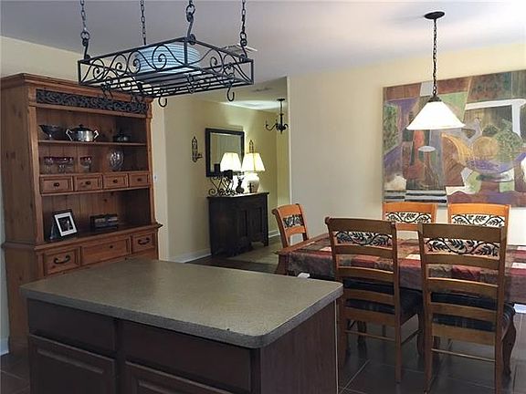 5th image of 1052 Triple Crown Dr