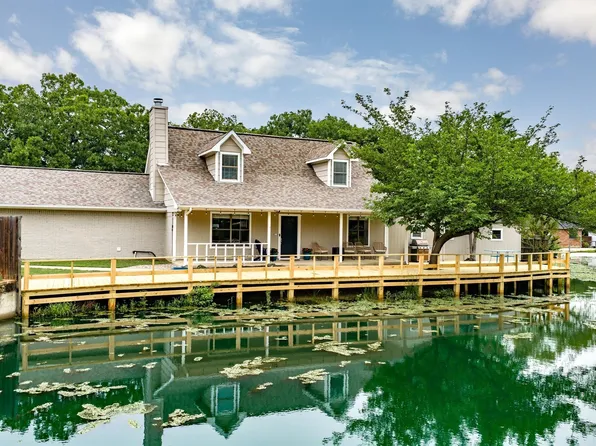 528 Addison St, Lake Dallas, TX 75065