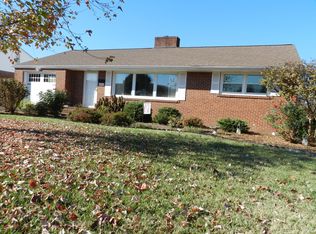 2113 E Sevier Ave, Kingsport, TN 37664