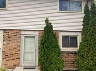 1328 Commissioners Rd W #50, London, ON N6K 2Y6
