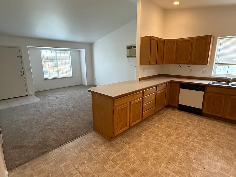 2206 Lila Ave #1 — Photo 2