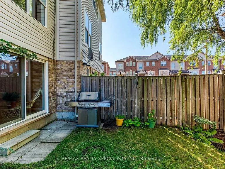 2979 Garnethill Way — Photo 25