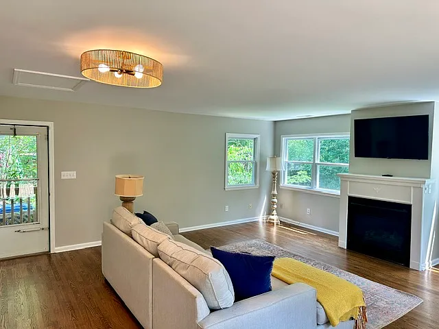 68 Pleasant Ridge Dr — Photo 12