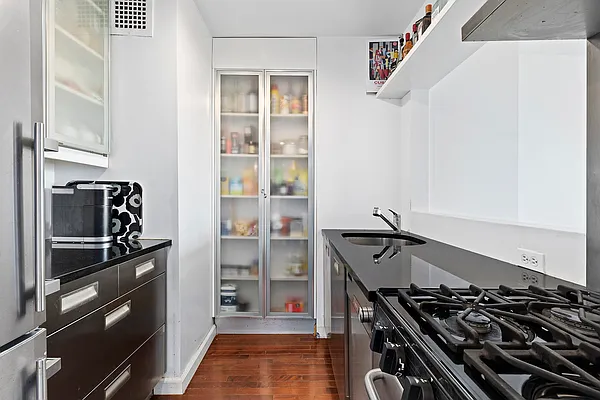 Sold by Compass | media 5