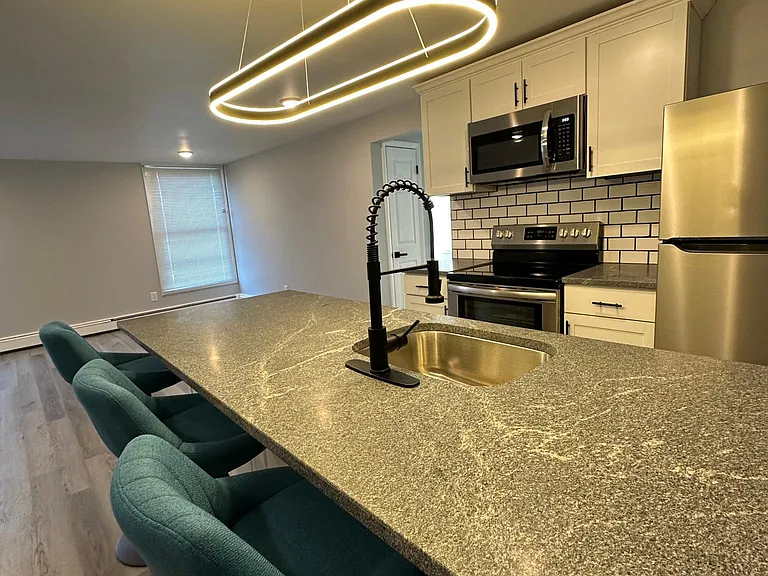 910 Teall Ave #4 — Photo 4