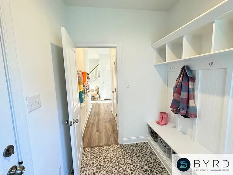 16618 Broadmoor Rd — Photo 12