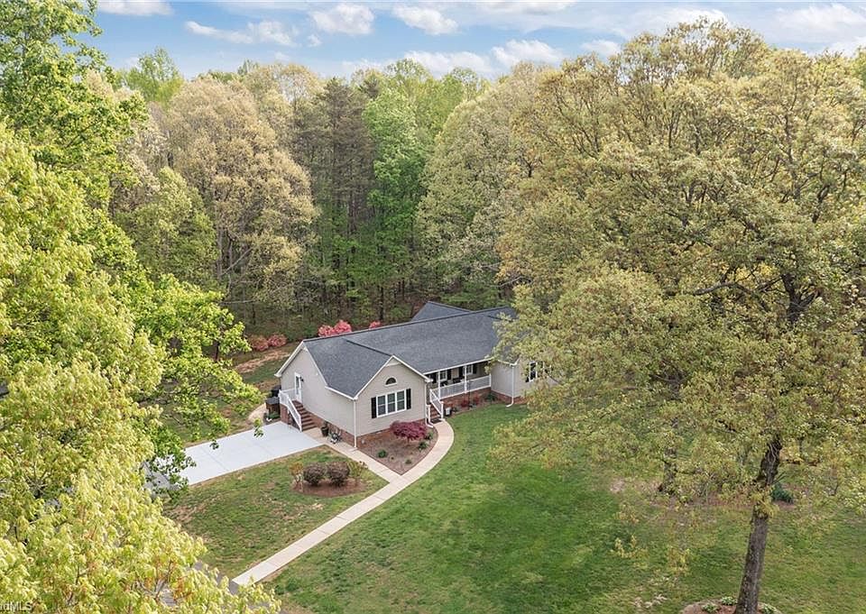 1st image of 841 Boone Rd