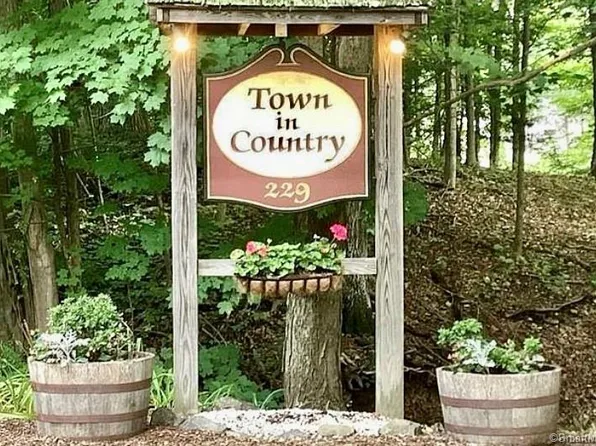 229 Bacon Pond Road #342, Woodbury, CT 06798